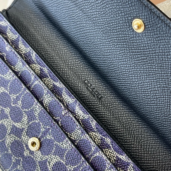 (new+tag) Coach signature monogram classic violet black soft wallet - Picture 13 of 15